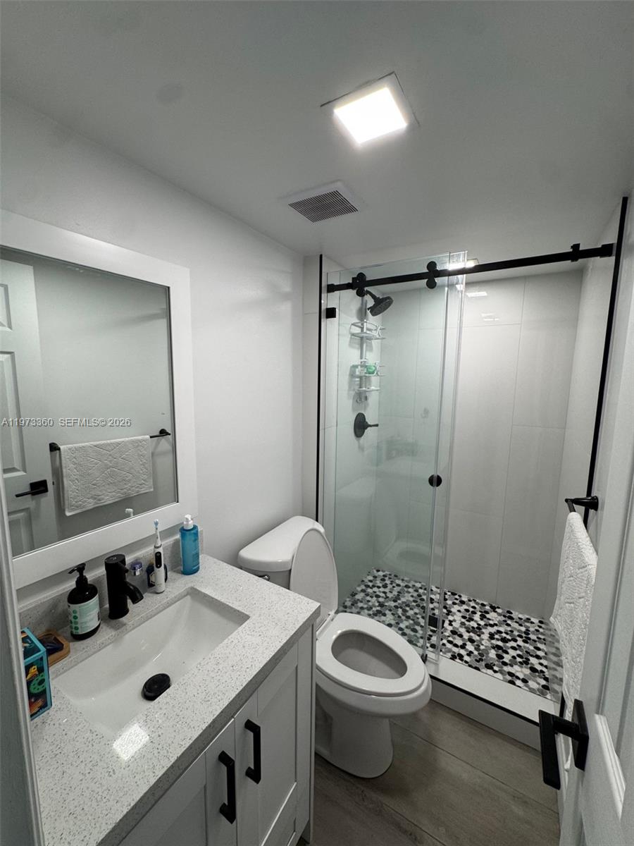 SUNSET PARK LAKE VILLAS S - Residential Lease