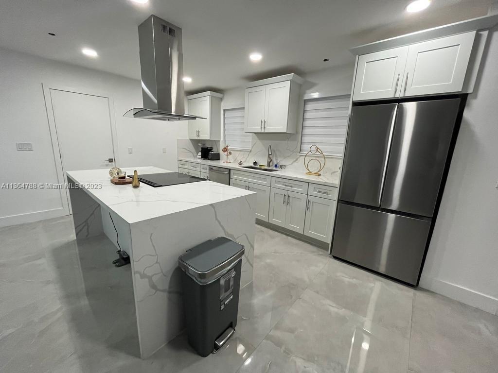 SCOTT LAKE MANOR SEC 3 - Residential