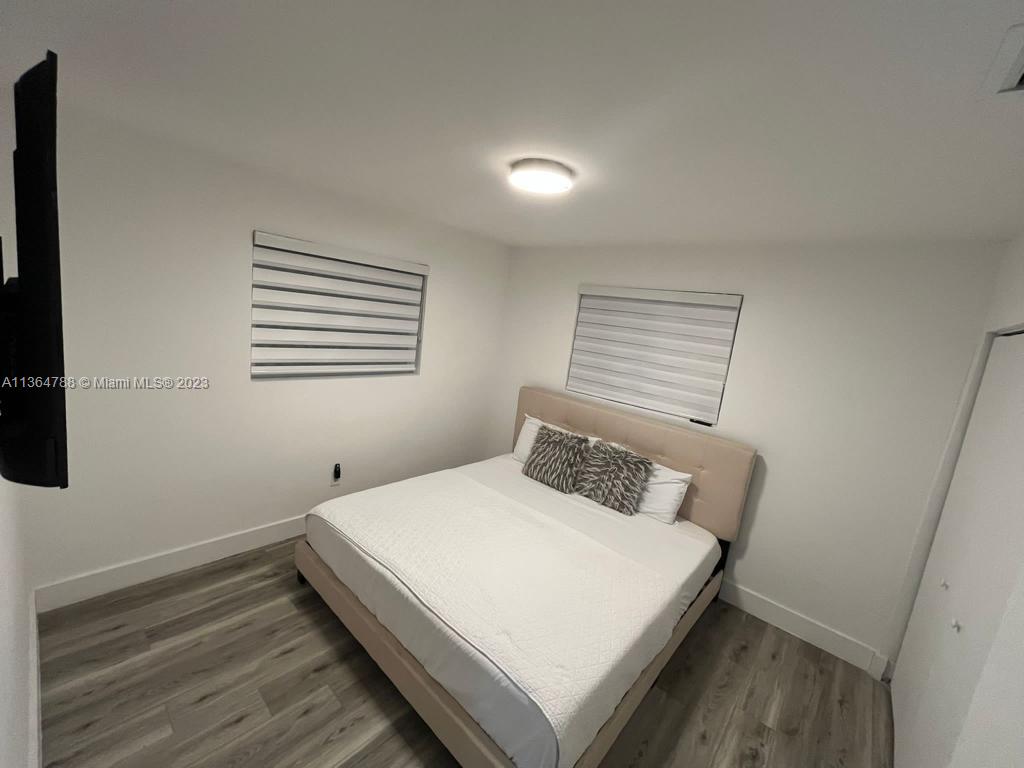 SCOTT LAKE MANOR SEC 3 - Residential