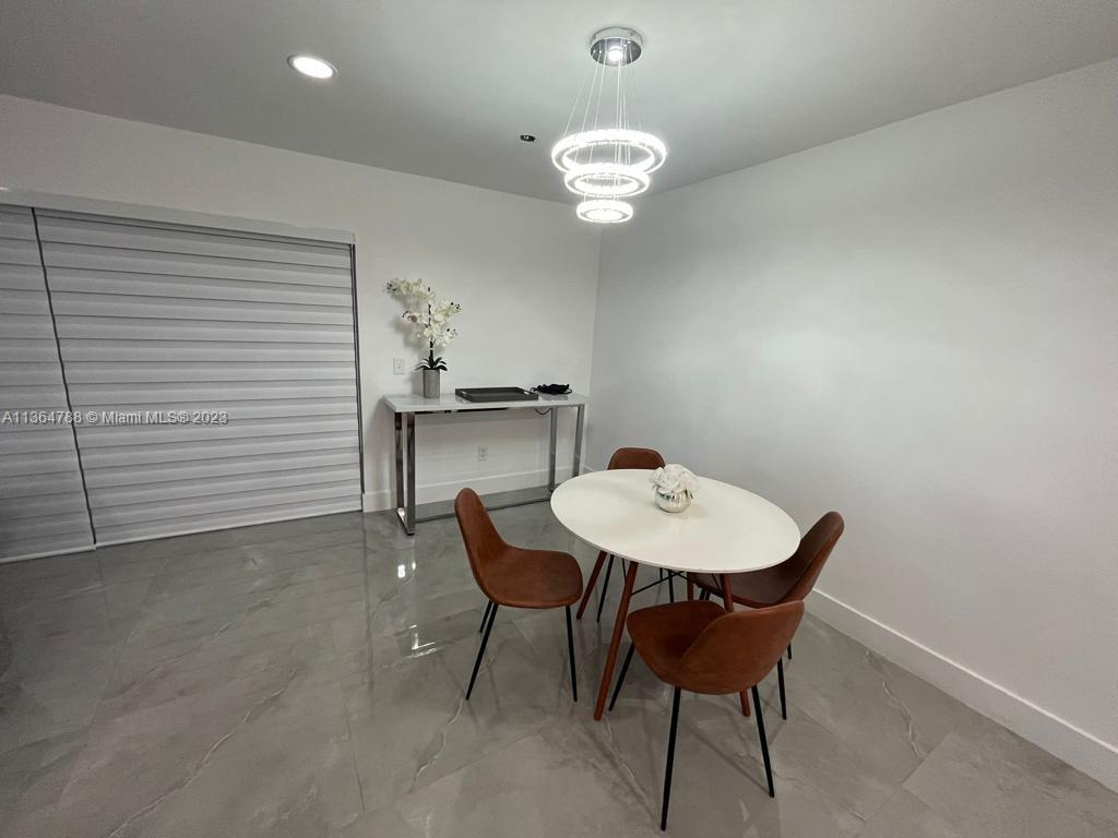 SCOTT LAKE MANOR SEC 3 - Residential