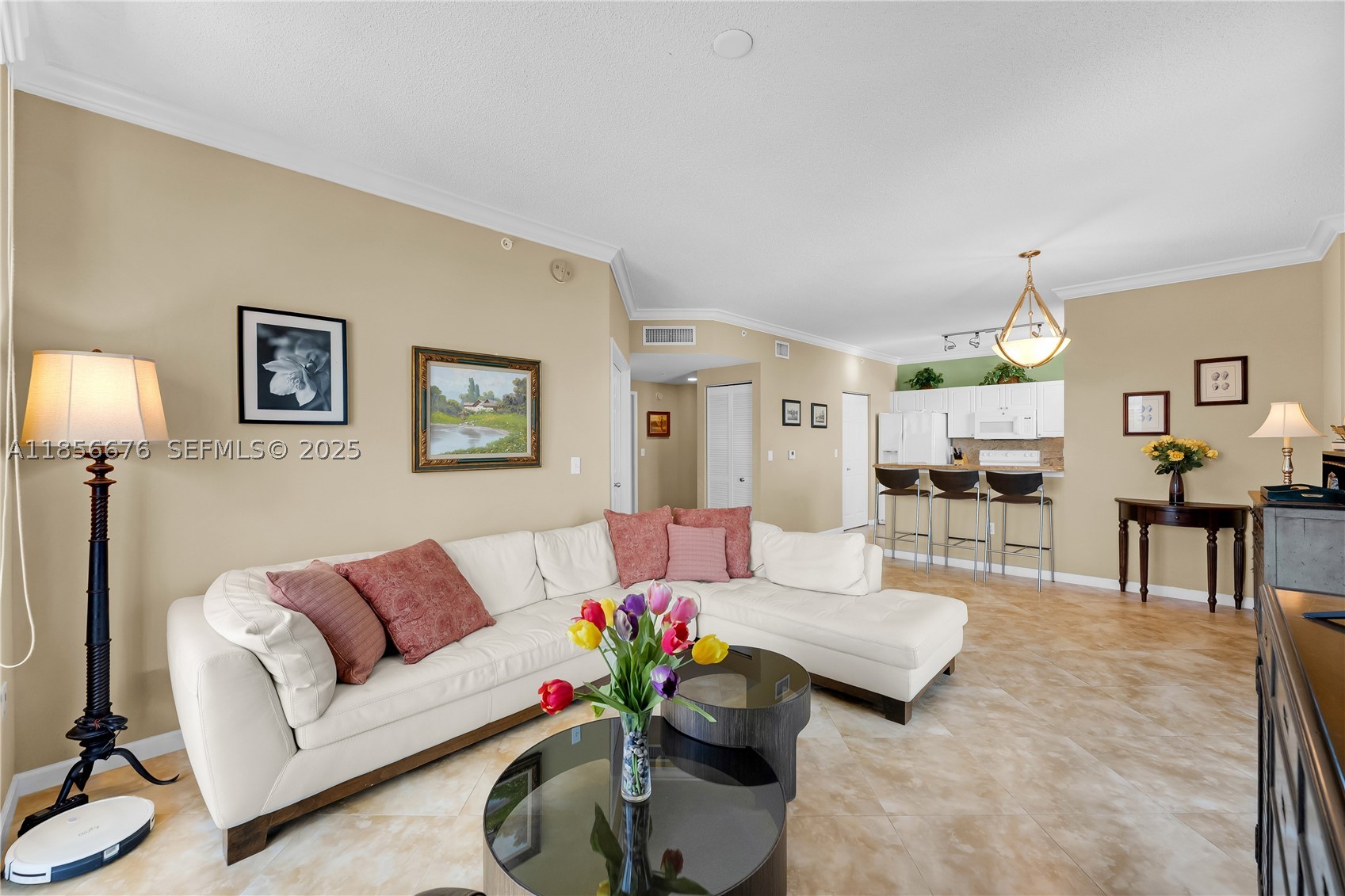 TOWER CONDO AT CITYPLACE - Residential