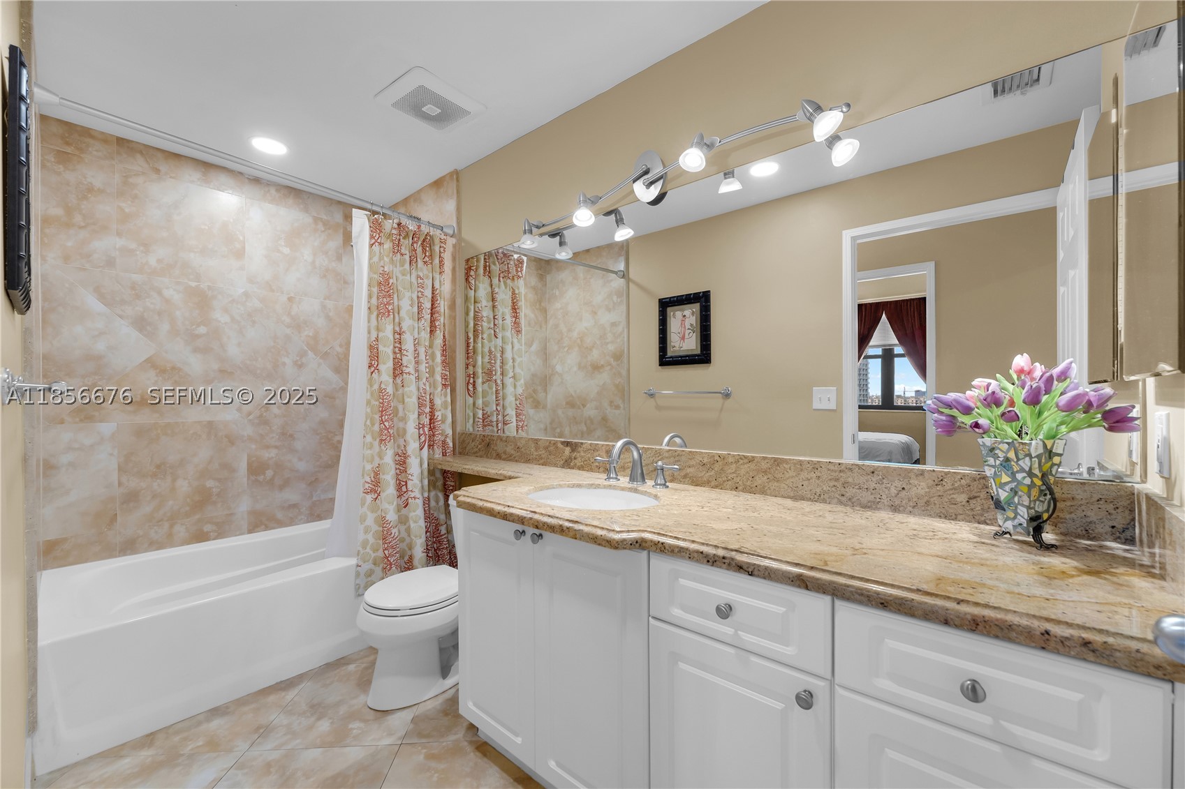 TOWER CONDO AT CITYPLACE - Residential