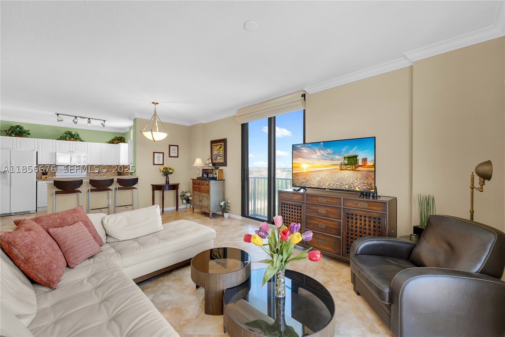 TOWER CONDO AT CITYPLACE - Residential