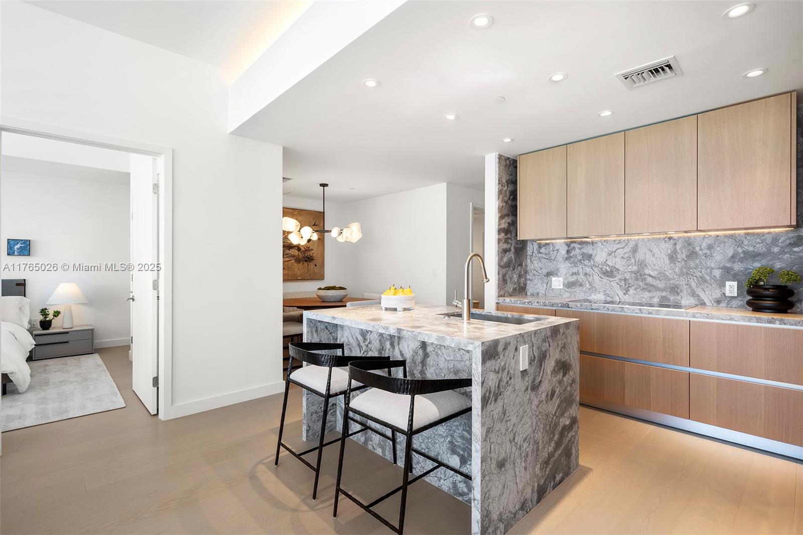 FIVE PARK - Residential