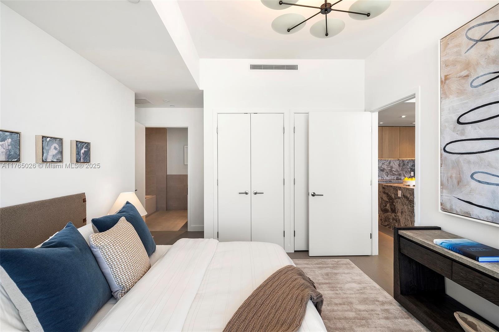 FIVE PARK - Residential