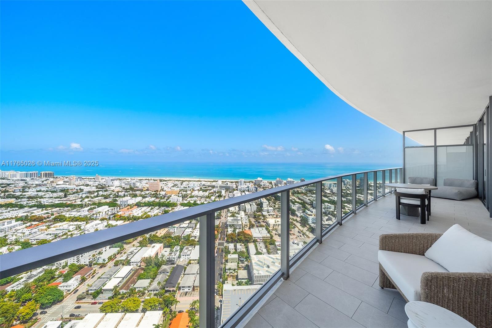 FIVE PARK - Residential