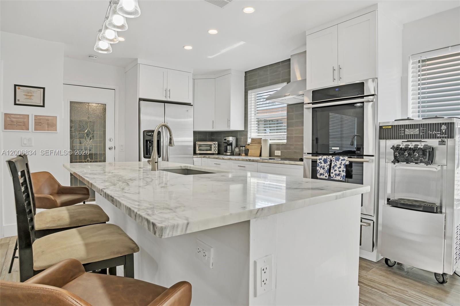 OAKLAND PARK SECOND ADD - Residential