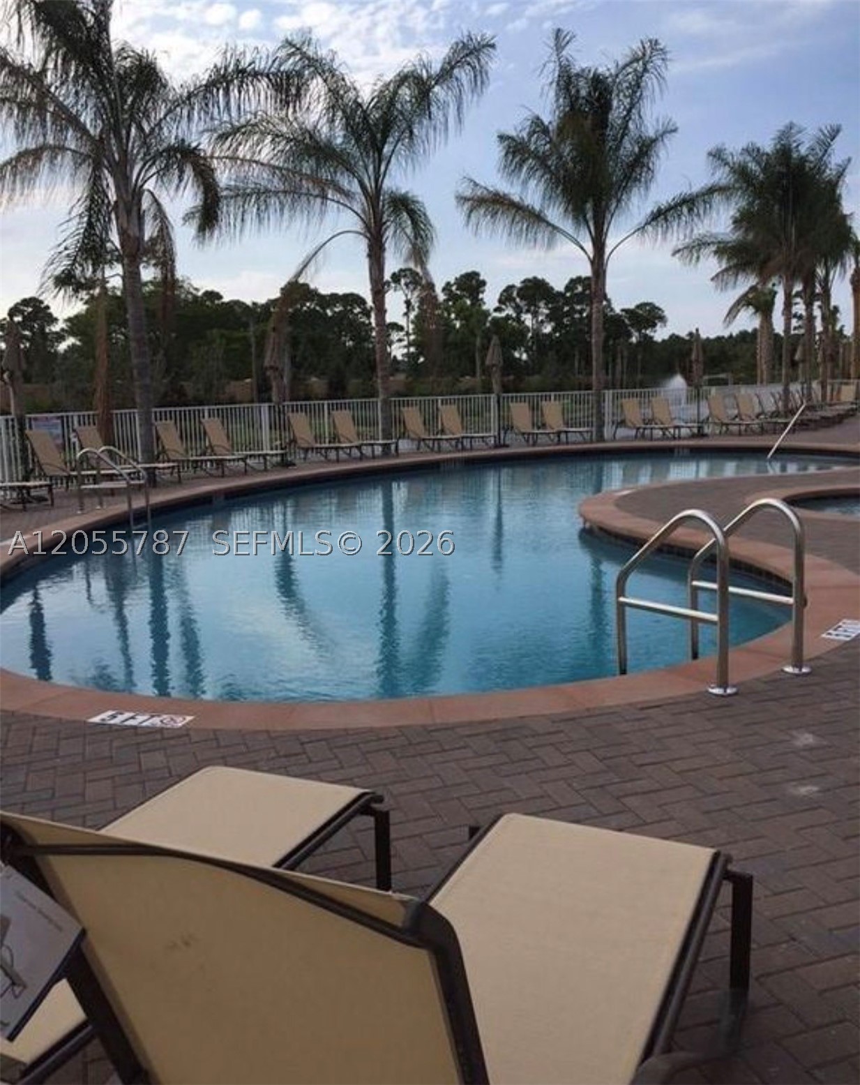 COLONY RESERVE AT LAKE WO - Residential Lease
