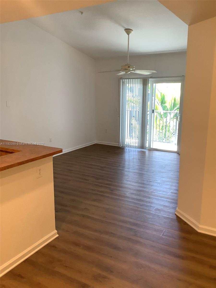 VISTA TRACE 7 CONDO - Residential Lease