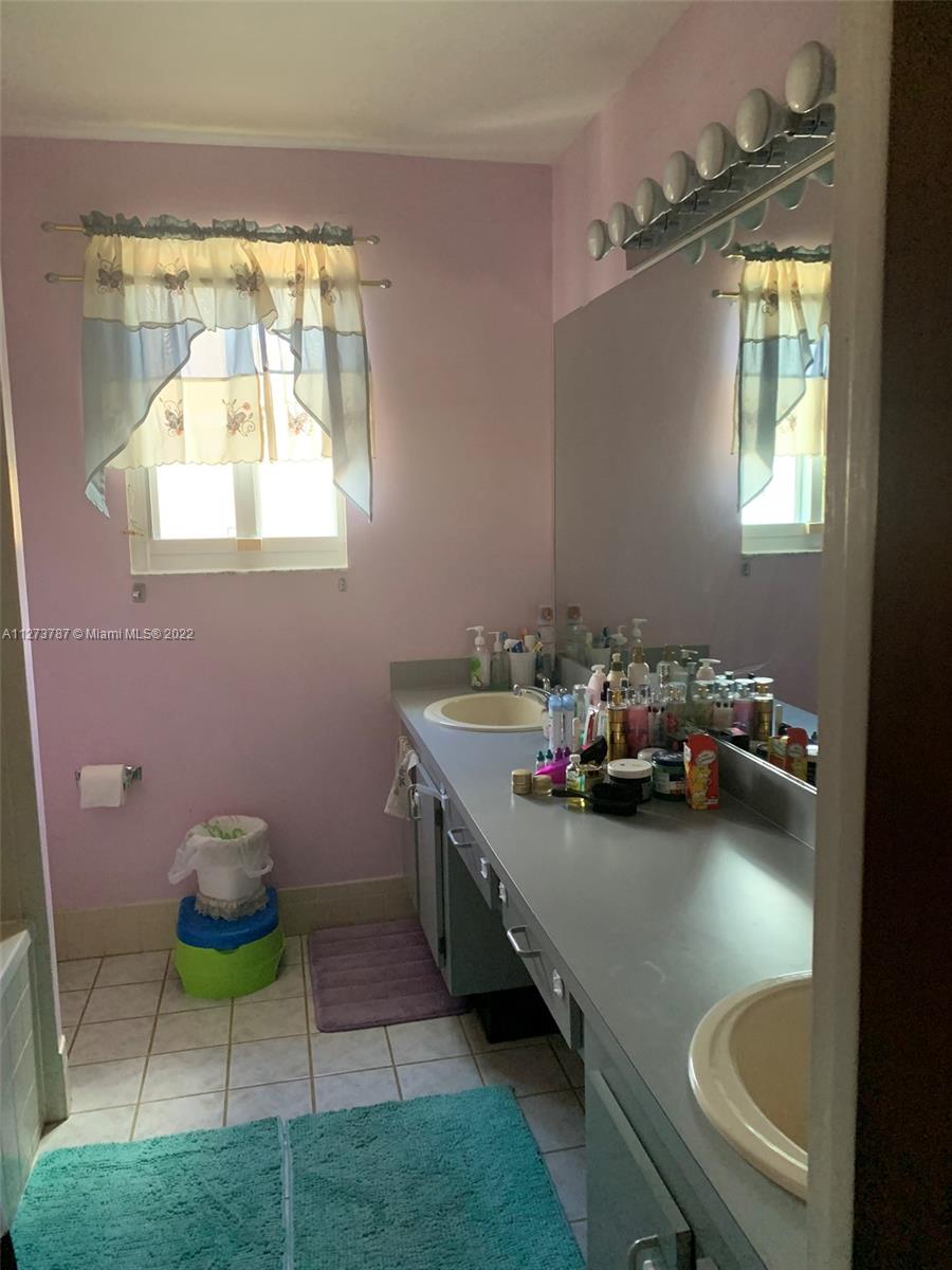 RIVER RUN SEC TWO - Residential Lease