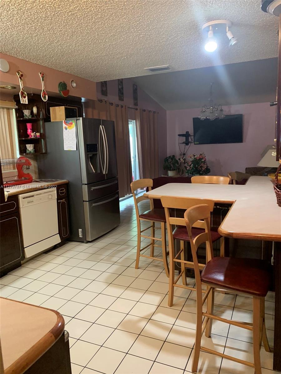 RIVER RUN SEC TWO - Residential Lease