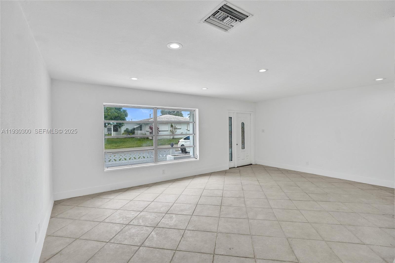 MAINLANDS OF TAMARAC LAKE - Residential
