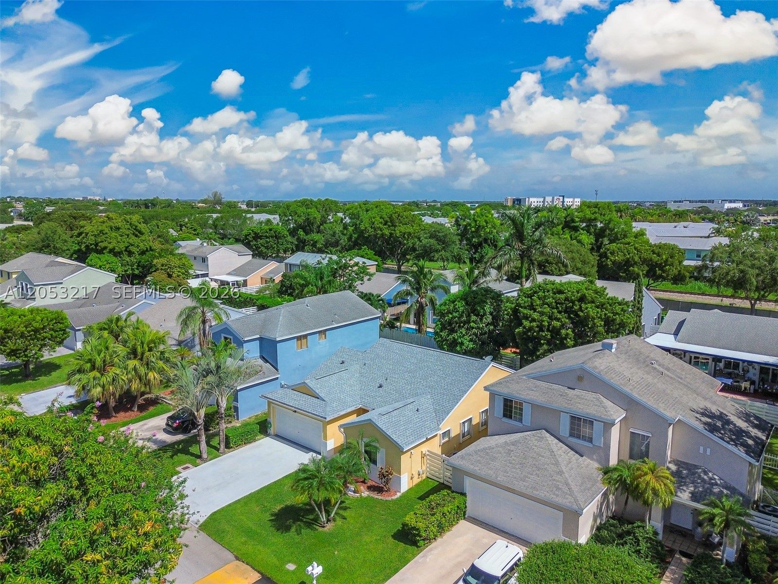 WEITZER COUNTRY HOMES - Residential Lease