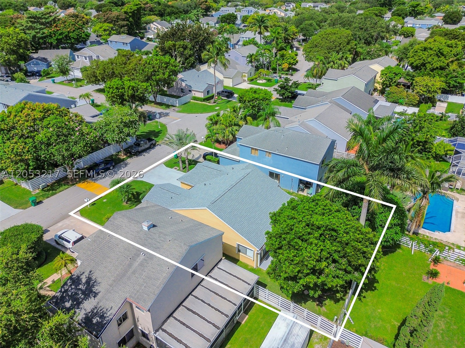 WEITZER COUNTRY HOMES - Residential Lease
