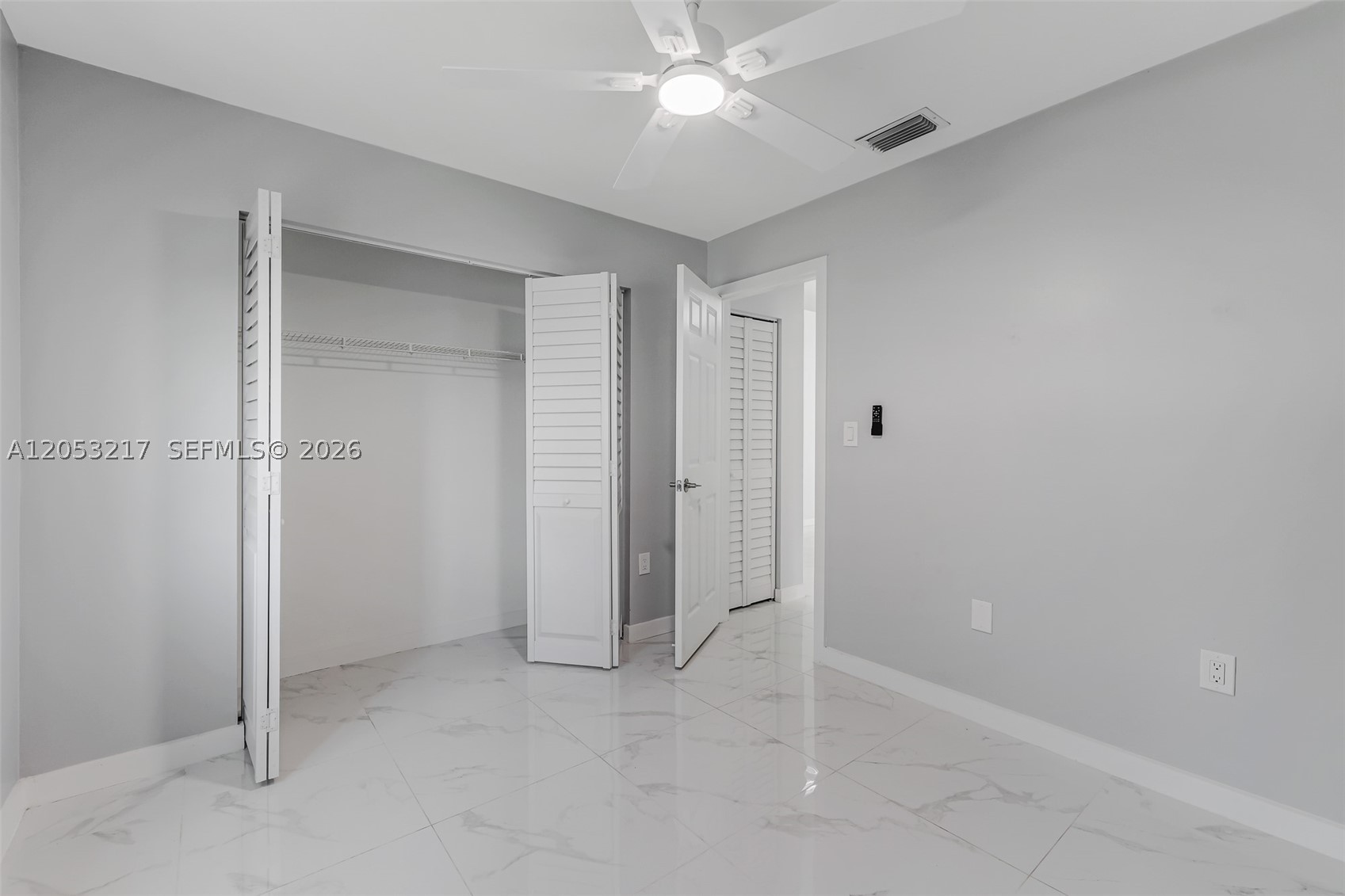 WEITZER COUNTRY HOMES - Residential Lease