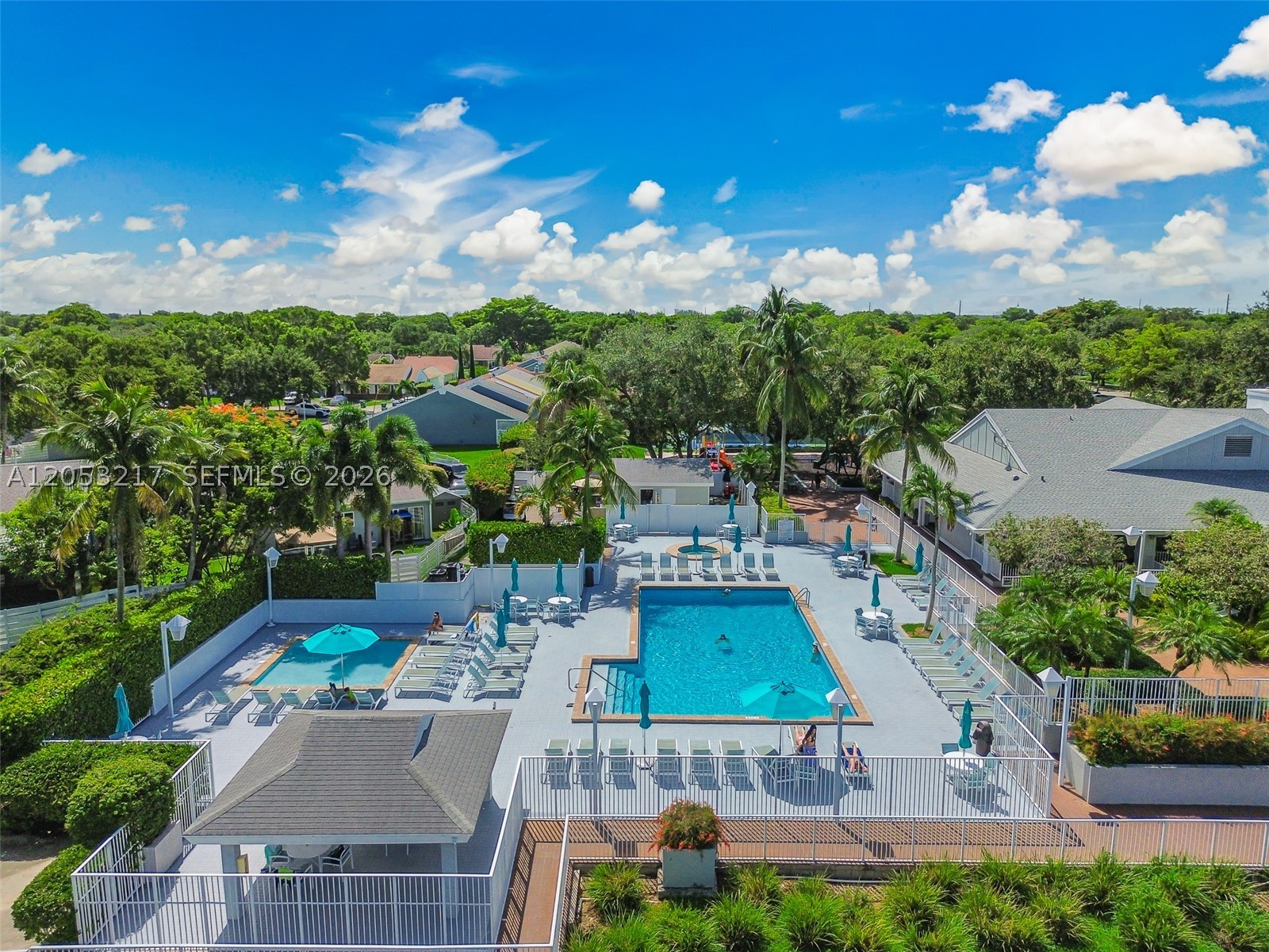 WEITZER COUNTRY HOMES - Residential Lease