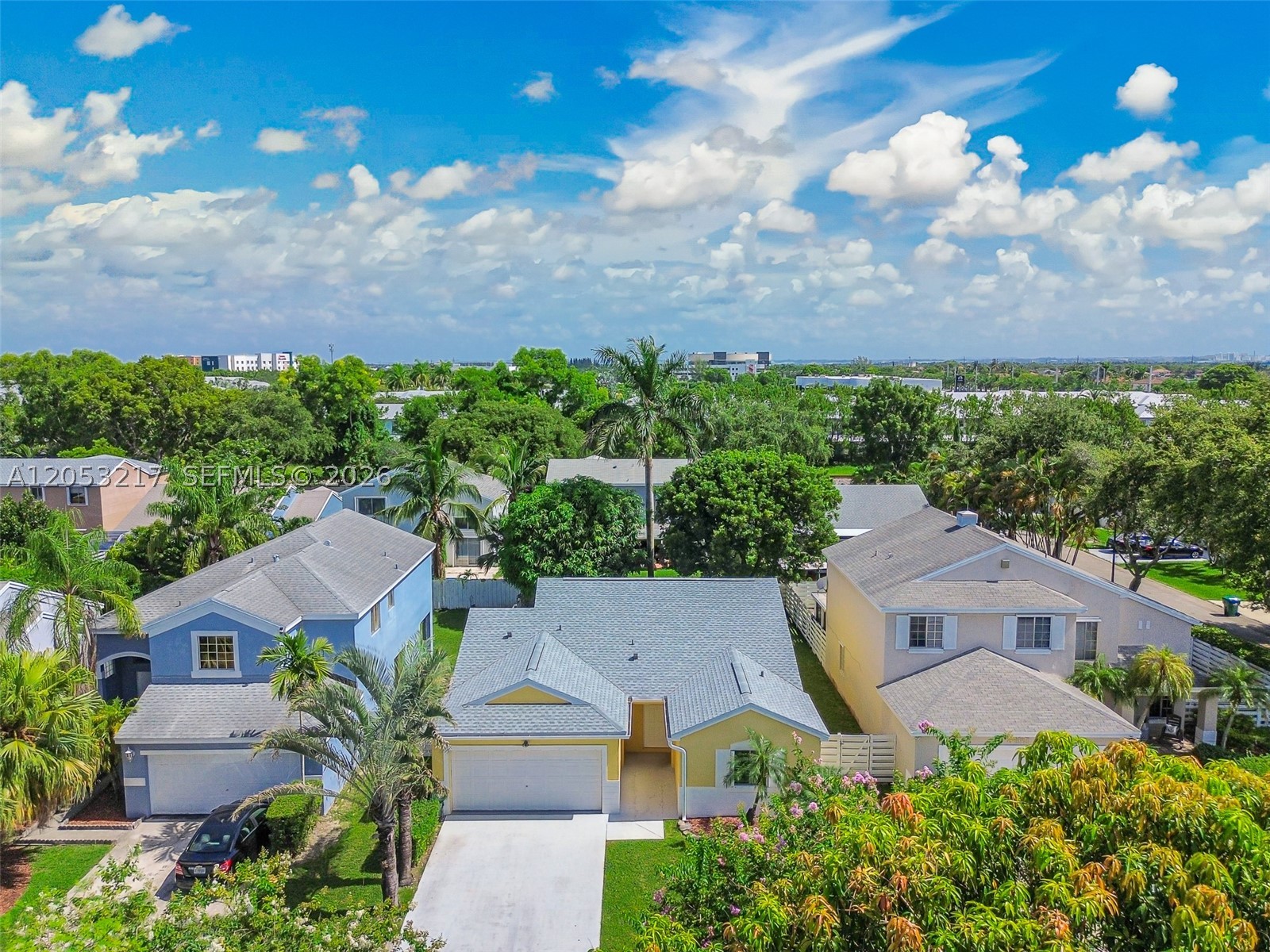 WEITZER COUNTRY HOMES - Residential Lease