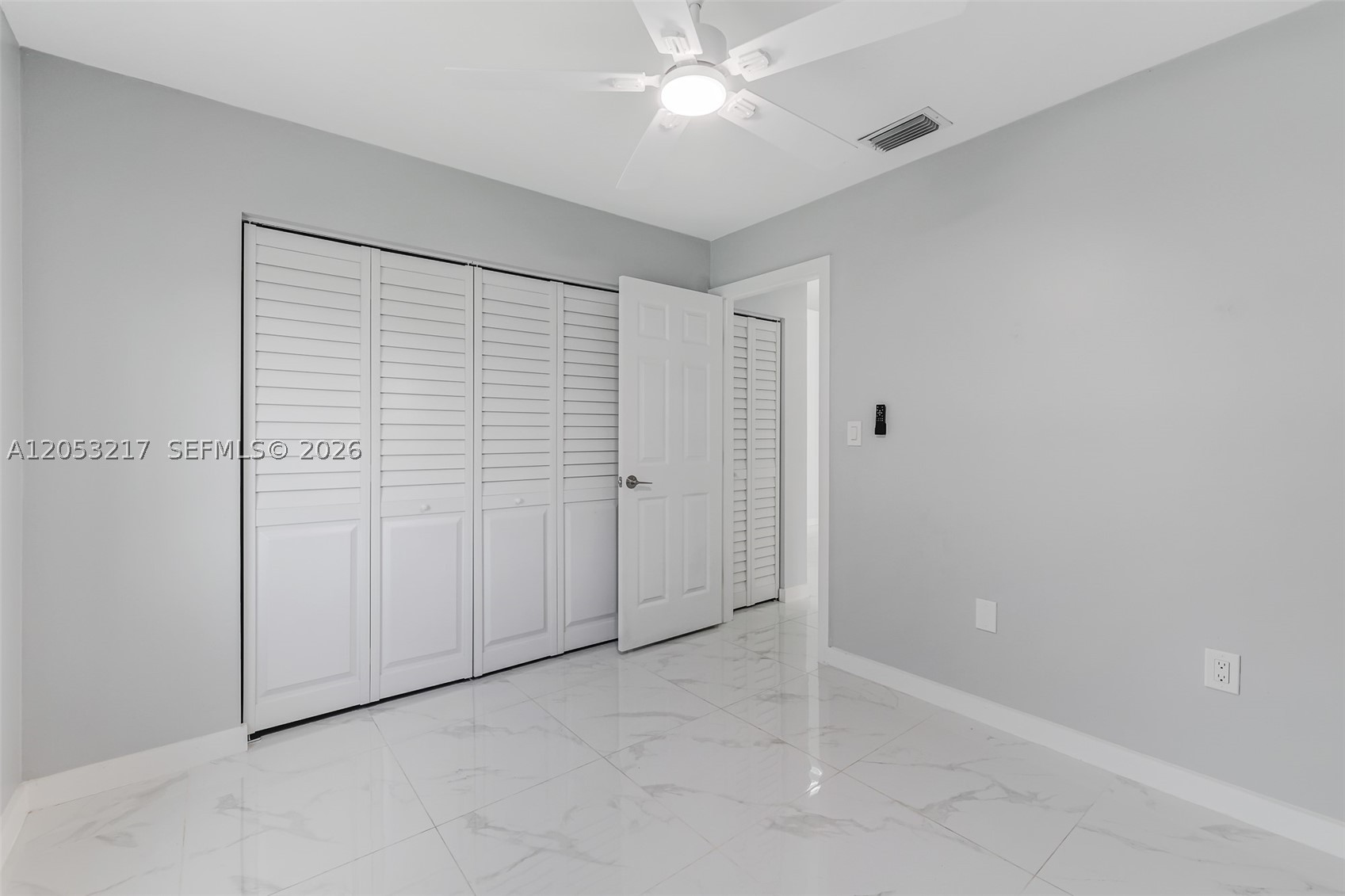 WEITZER COUNTRY HOMES - Residential Lease