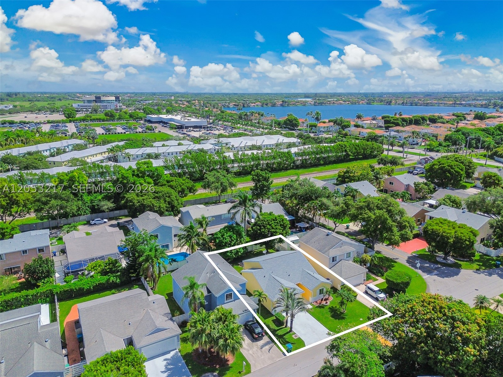WEITZER COUNTRY HOMES - Residential Lease