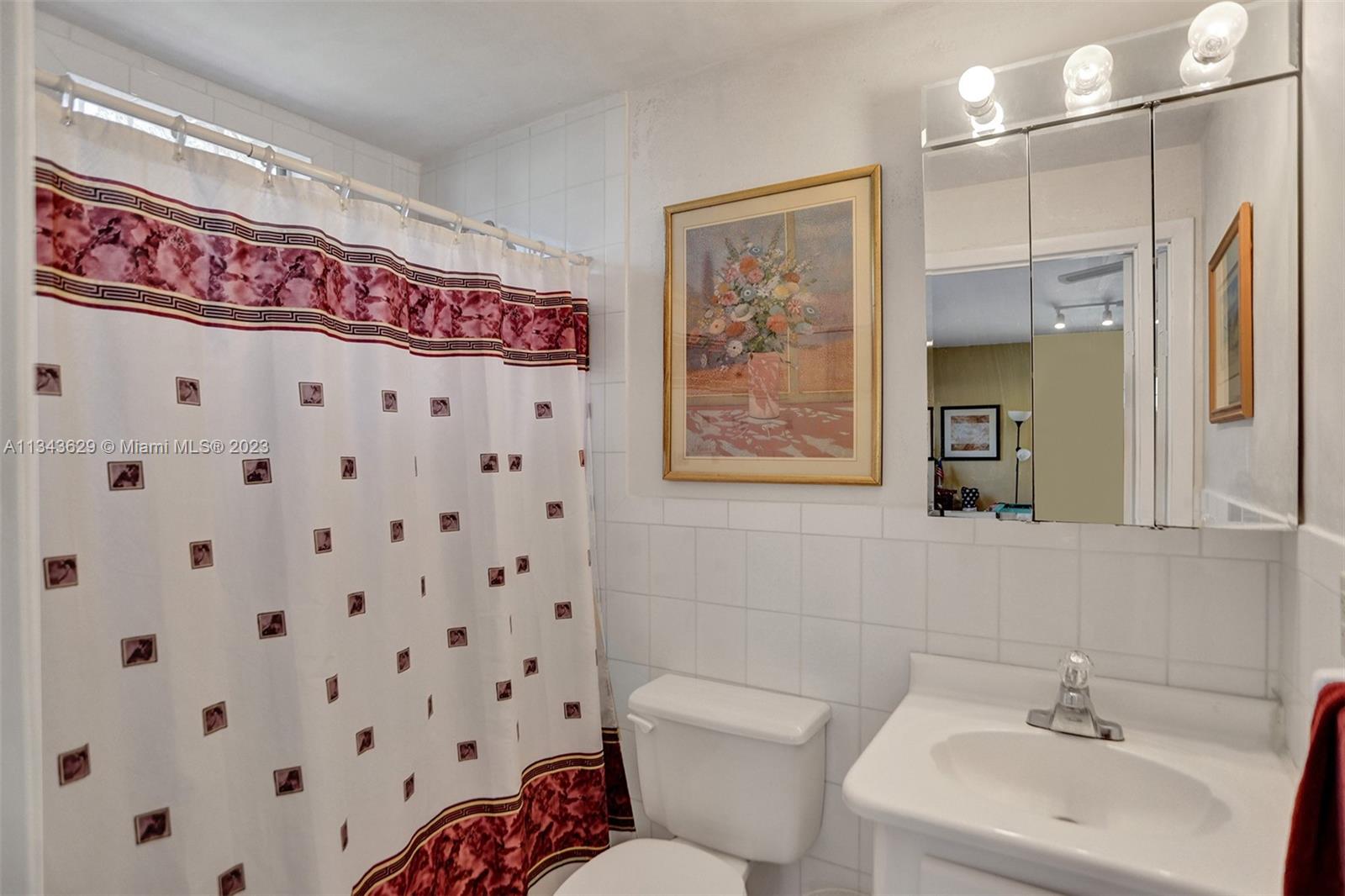 HIALEAH 12TH ADDN - Residential