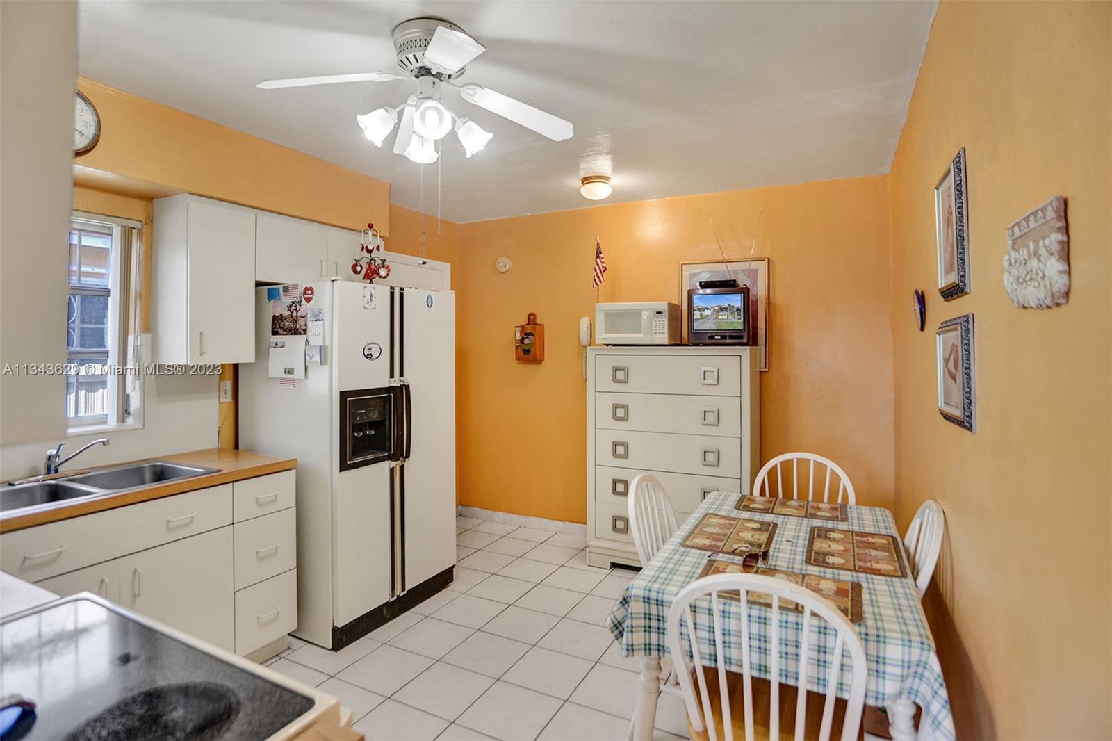 HIALEAH 12TH ADDN - Residential