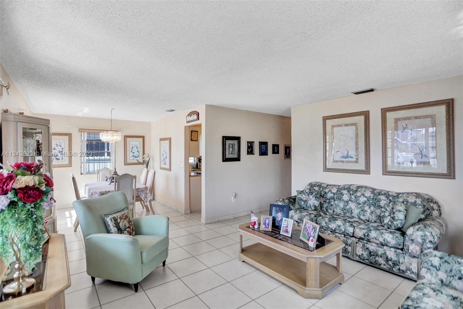 HIALEAH 12TH ADDN - Residential