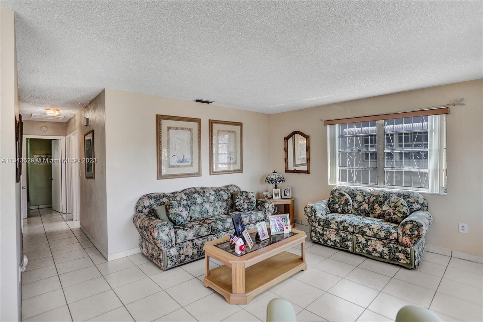 HIALEAH 12TH ADDN - Residential