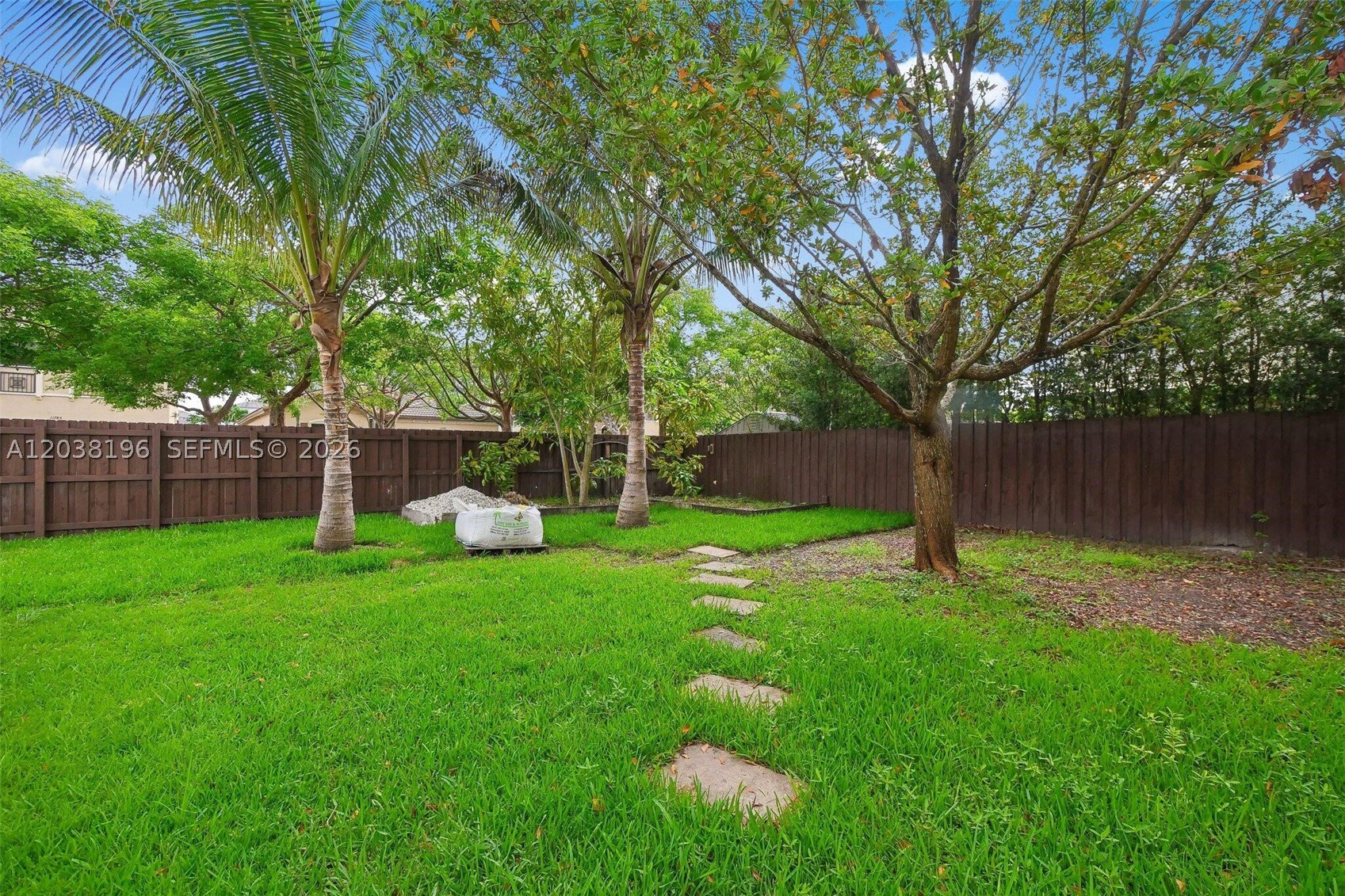 SILVER PALM WEST - Residential Lease