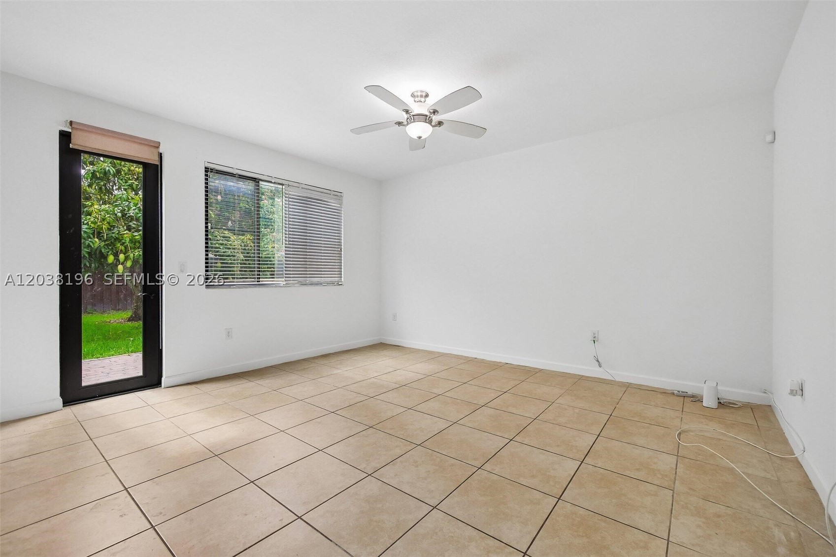 SILVER PALM WEST - Residential Lease