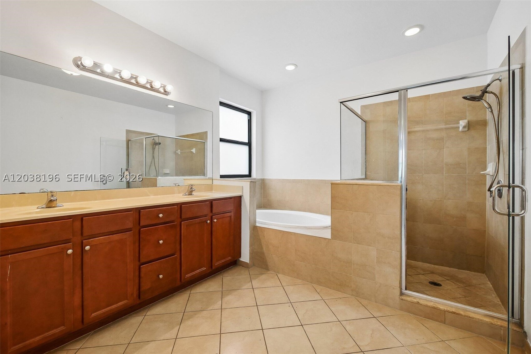 SILVER PALM WEST - Residential Lease