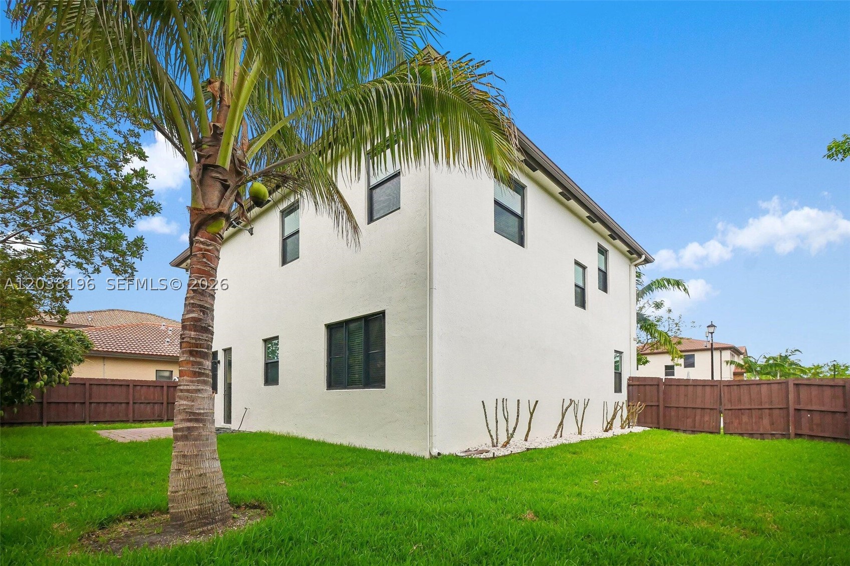 SILVER PALM WEST - Residential Lease