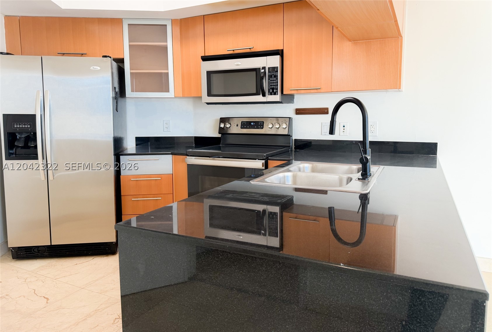 OPERA TOWER CONDO - Residential