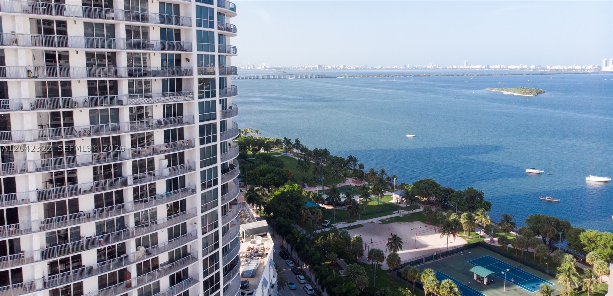 OPERA TOWER CONDO - Residential