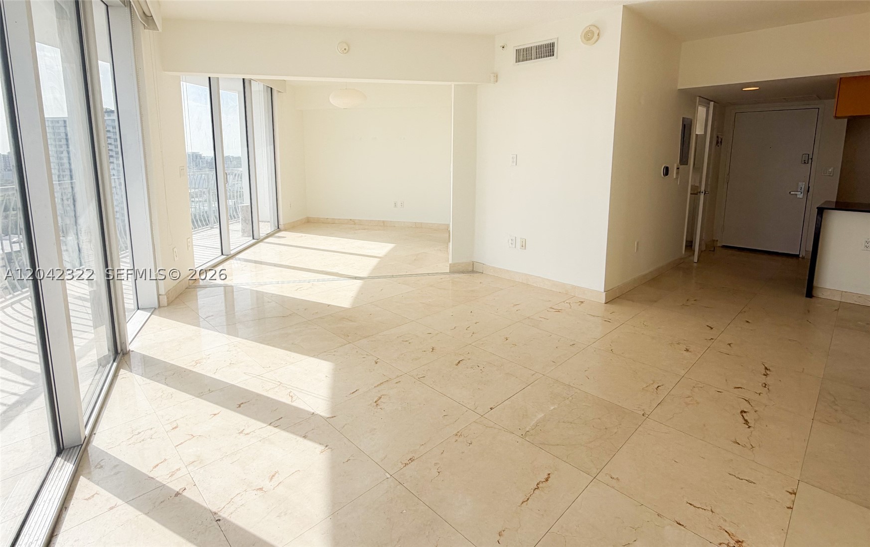 OPERA TOWER CONDO - Residential