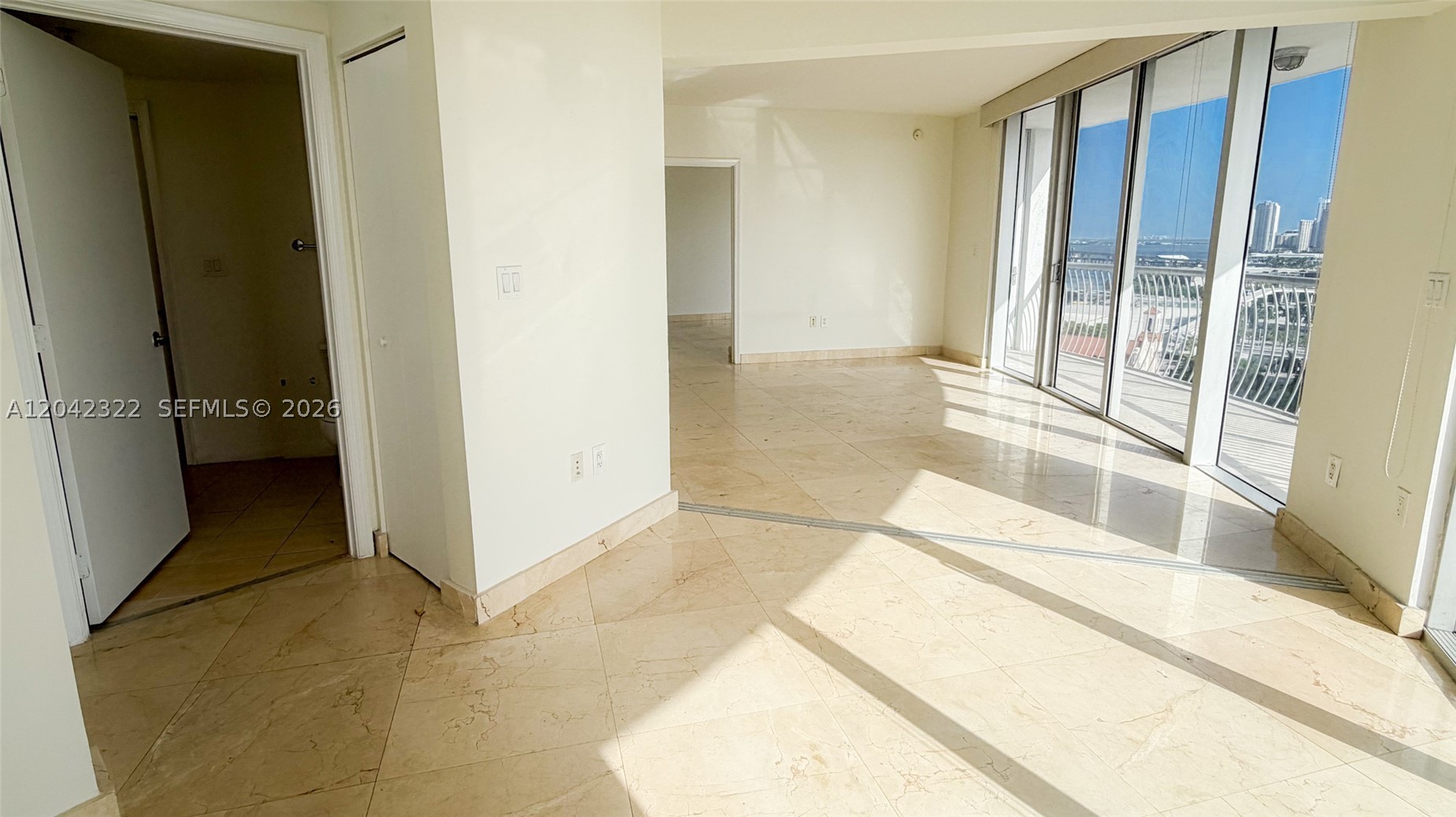 OPERA TOWER CONDO - Residential