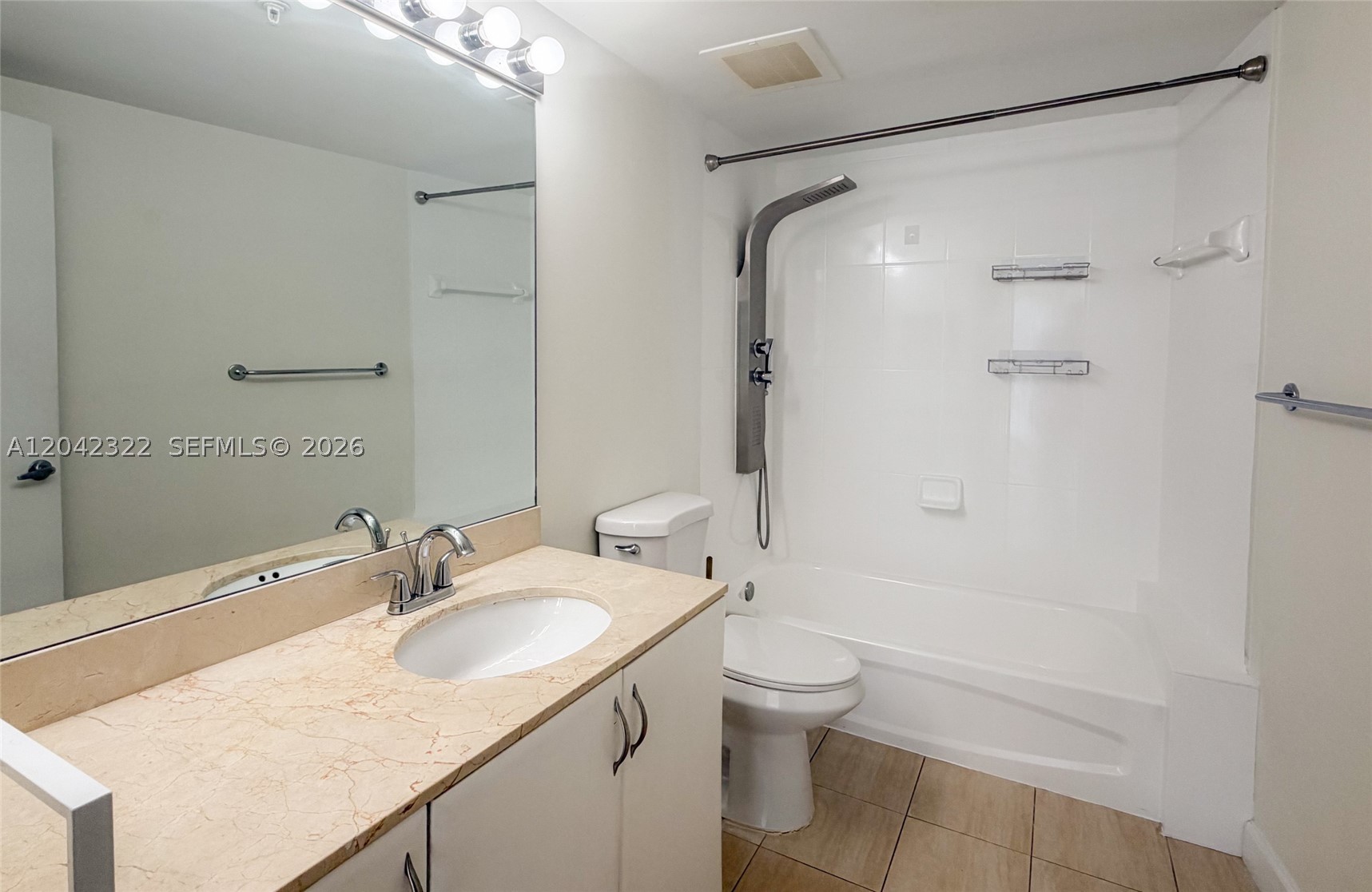 OPERA TOWER CONDO - Residential