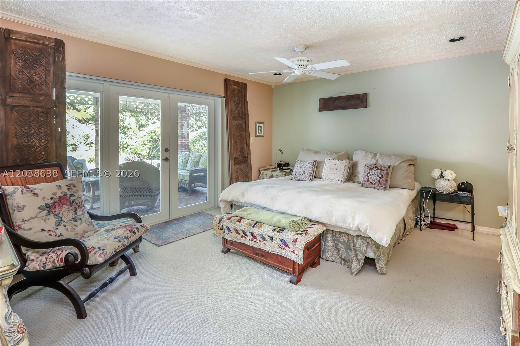 HOLLYWOOD LAKES SECTION - Residential