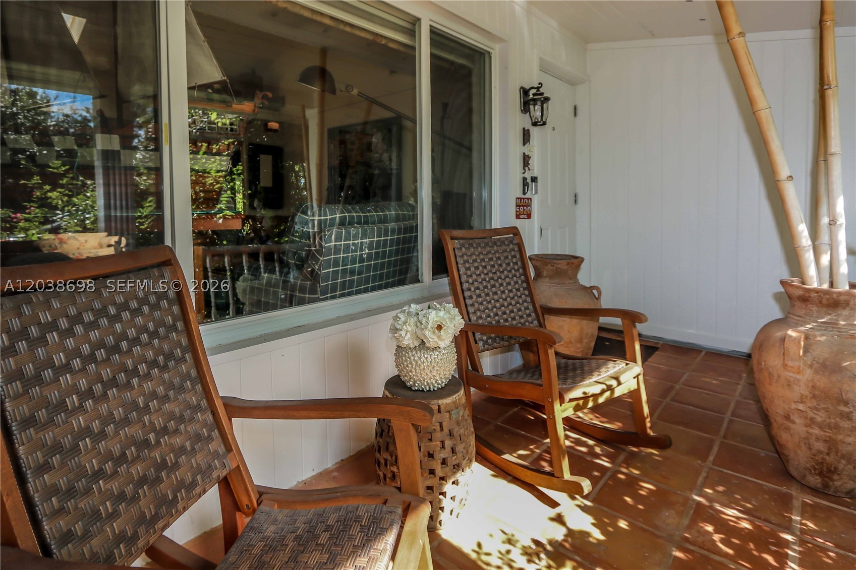 HOLLYWOOD LAKES SECTION - Residential