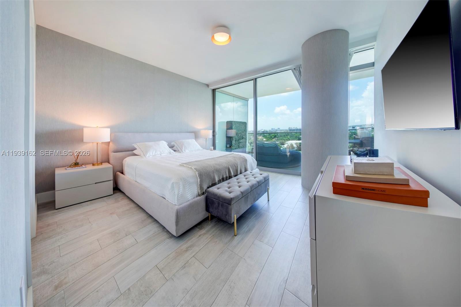 OCEANA BAL HARBOUR CONDO - Residential