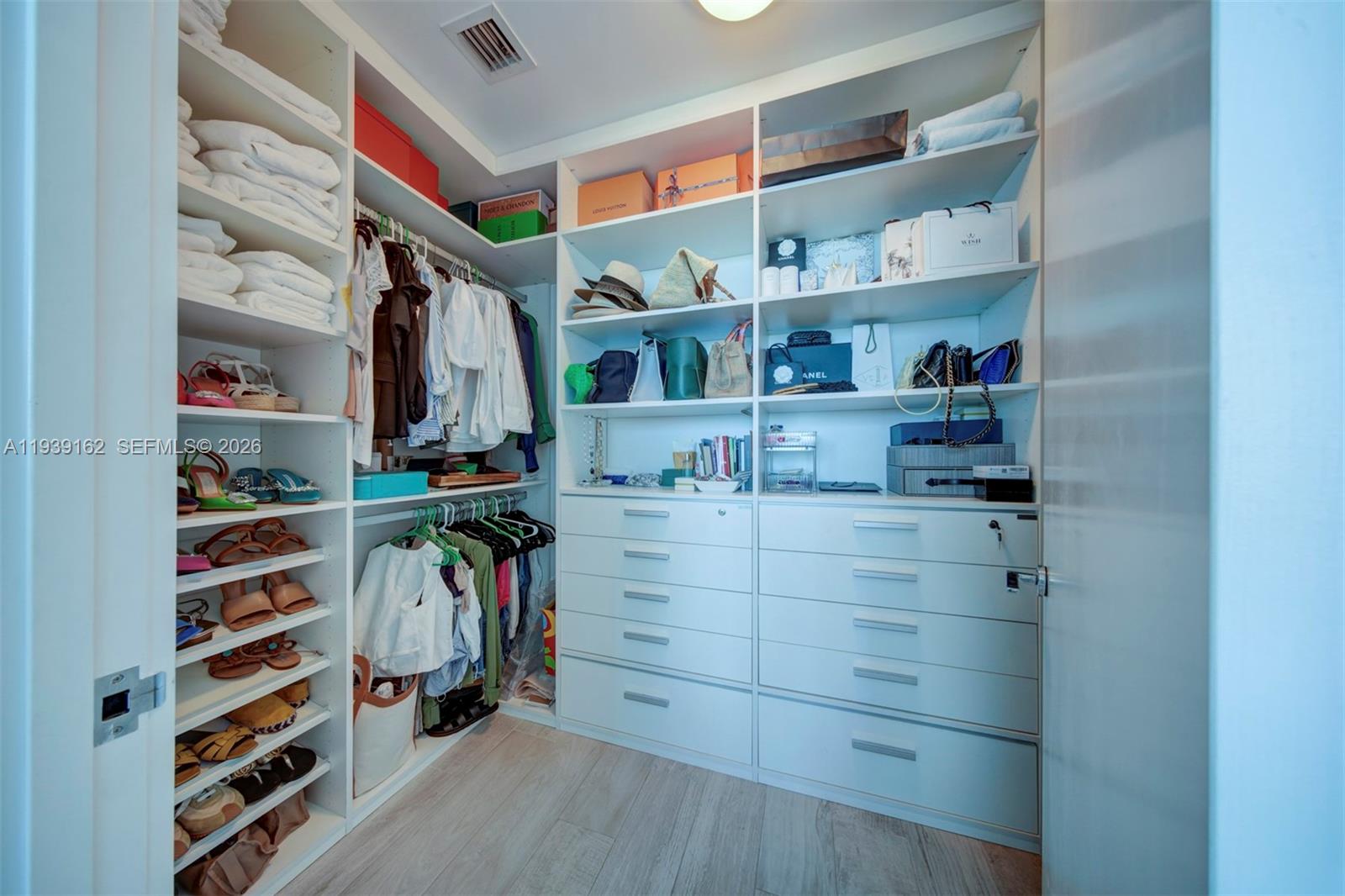 OCEANA BAL HARBOUR CONDO - Residential