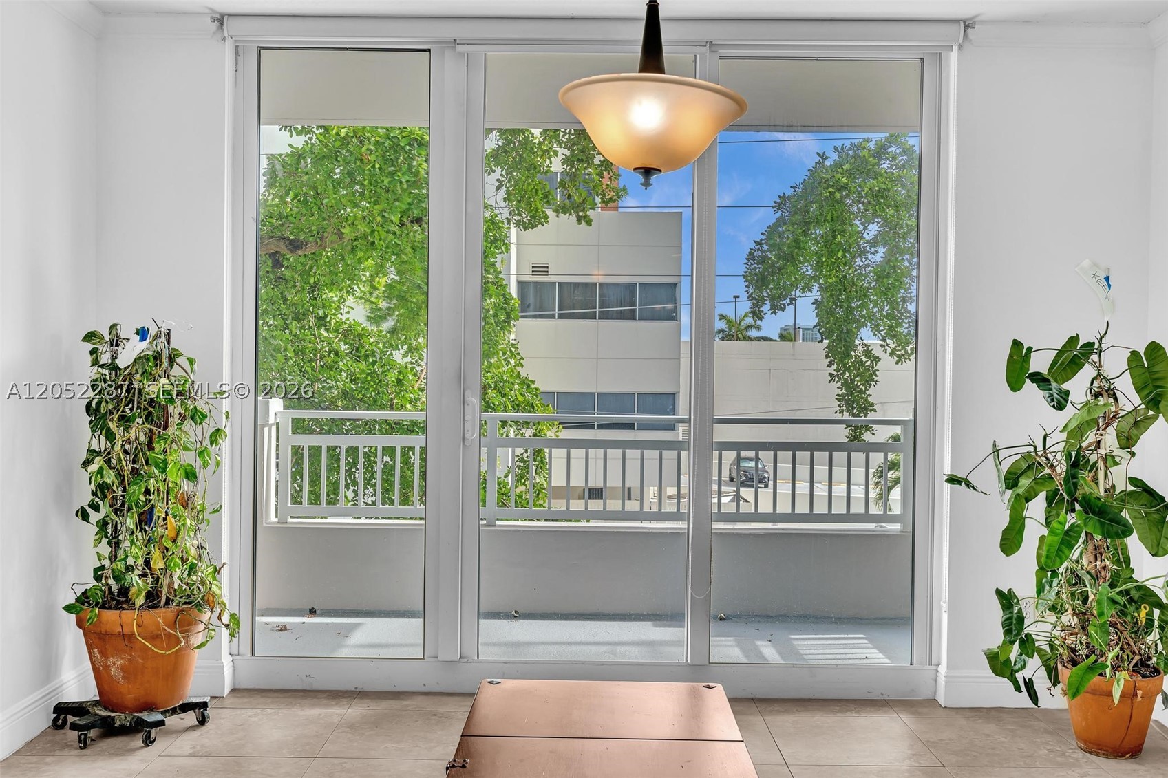 DA VINCI ON DOUGLAS CONDO - Residential