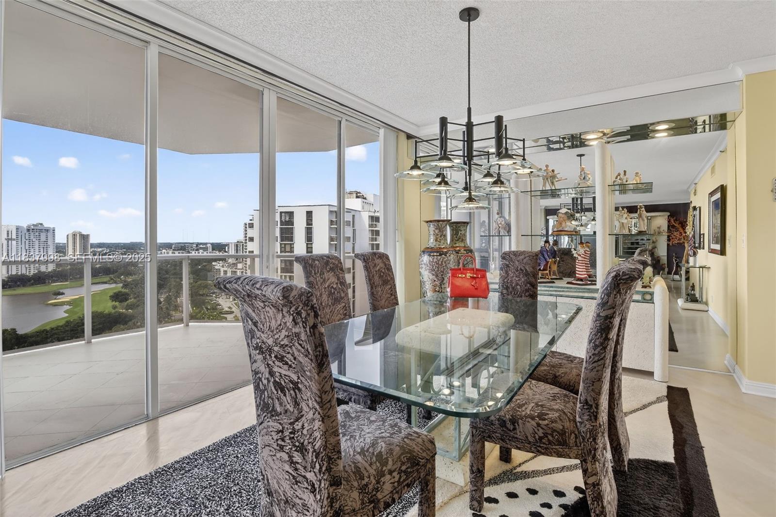 HAMPTONS WEST CONDO - Residential