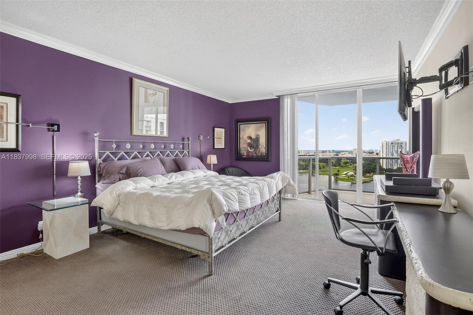 HAMPTONS WEST CONDO - Residential