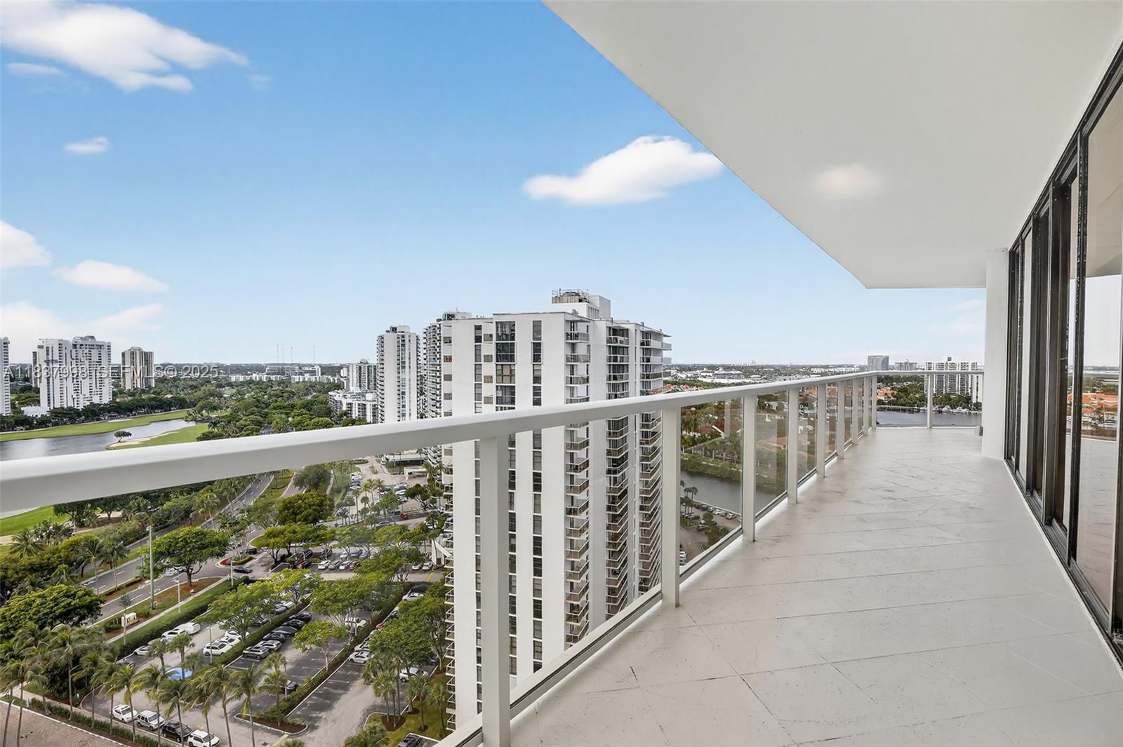 HAMPTONS WEST CONDO - Residential