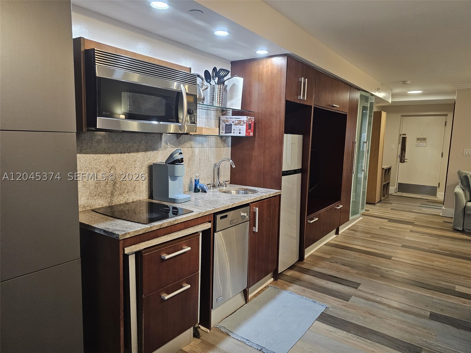 THE STRAND ON OCEAN DRIVE - Residential