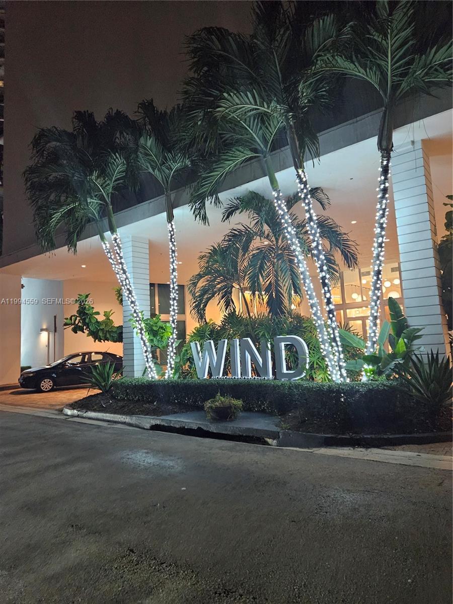 WIND CONDO - Residential