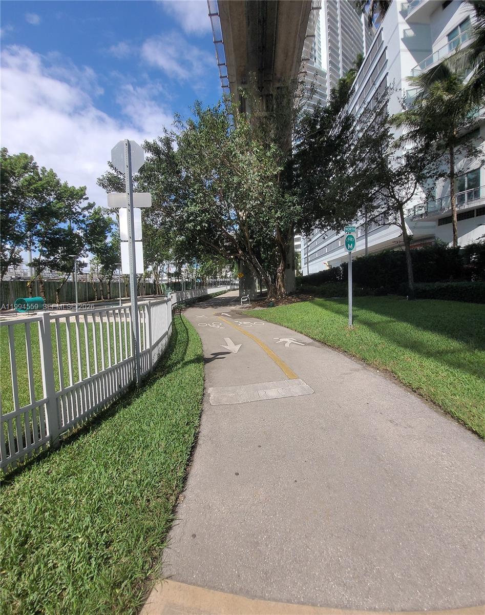 WIND CONDO - Residential