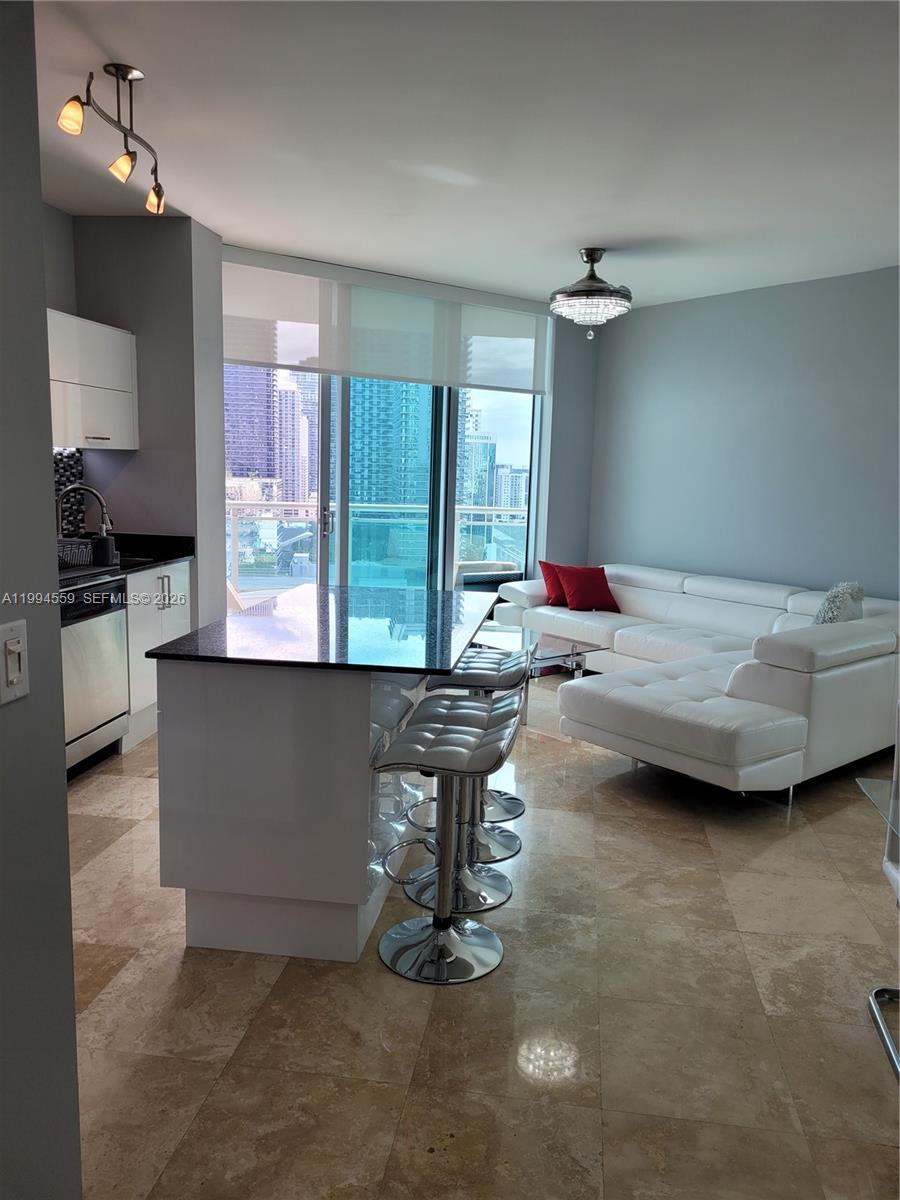 WIND CONDO - Residential