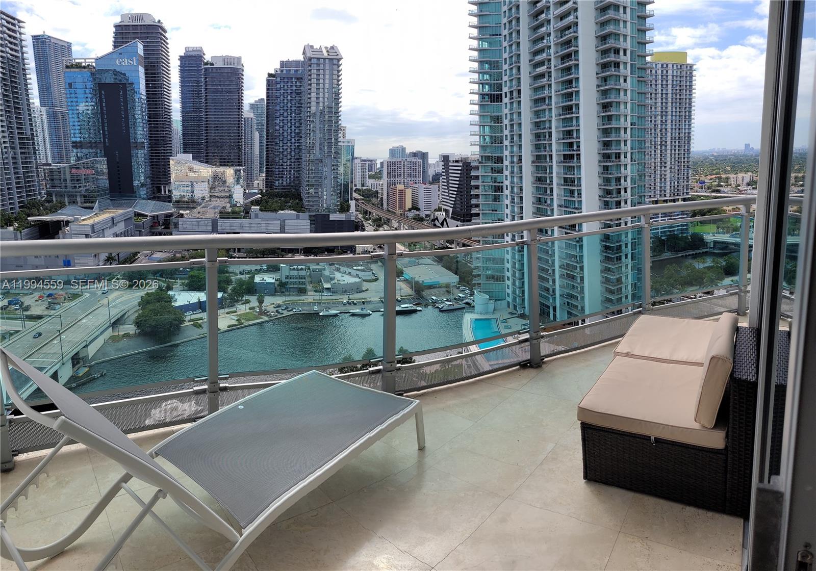 WIND CONDO - Residential