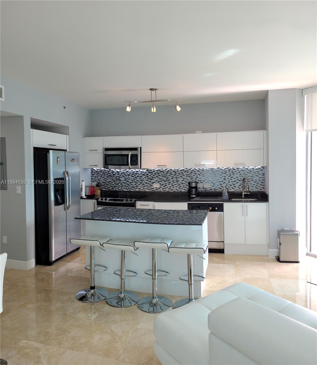 WIND CONDO - Residential